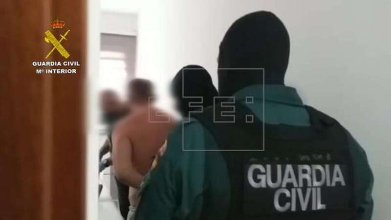 Imagen de las detenciones facilitada por la Guardia Civil / EFE